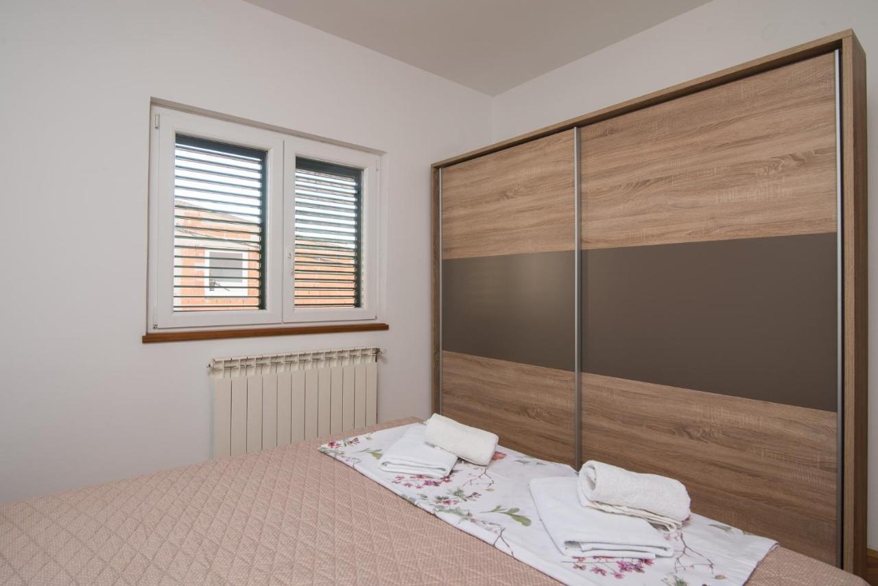 Apartman Josipa トロギール エクステリア 写真